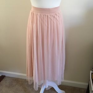 H&M pink blush tulle skirt midi stretch long